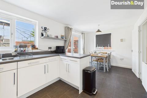 14 Macbeth Close, Penkridge, Stafford, ST19 5TW