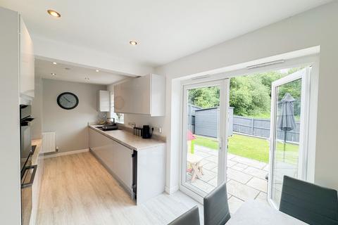 72 Valley View, Bury, BL8 1WN