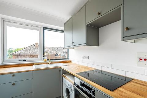 Studio for sale, DURHAM COURT, LEATHERHEAD, KT22