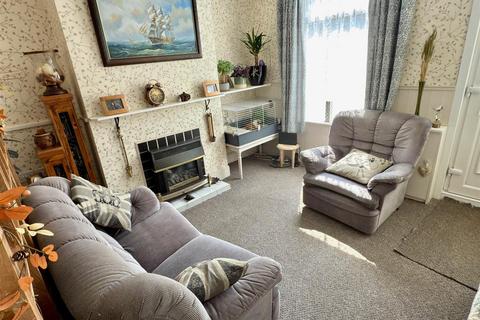 3 bedroom terraced house for sale, Crown Street West, Lowestoft, Suffolk, NR32