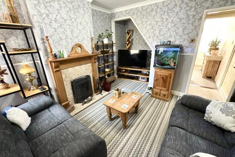 3 bedroom terraced house for sale, Crown Street West, Lowestoft, Suffolk, NR32