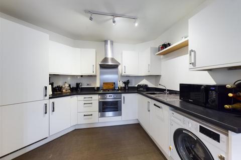 2 bedroom apartment for sale, Southgate, Crawley