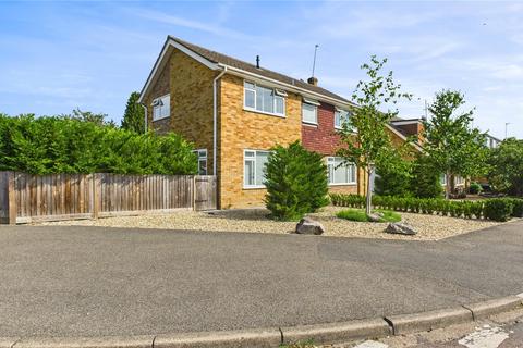 4 bedroom detached house for sale, Aplin Way, Surrey GU18