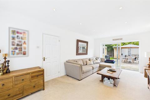 4 bedroom detached house for sale, Aplin Way, Surrey GU18