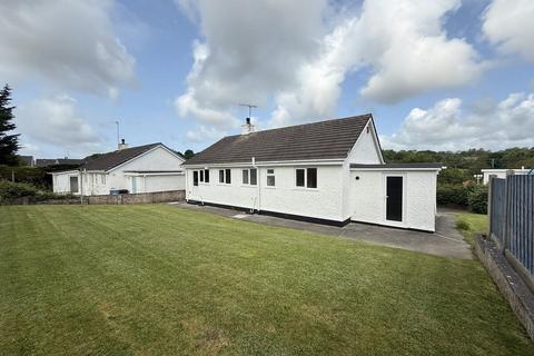 undefined, Ty'n Coed, Llangefni, Anglesey, LL77