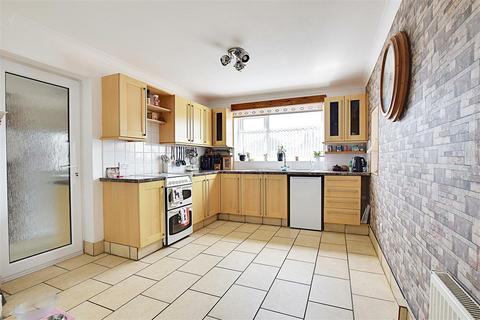 2 bedroom detached bungalow for sale, Silva Close, Bexhill-On-Sea