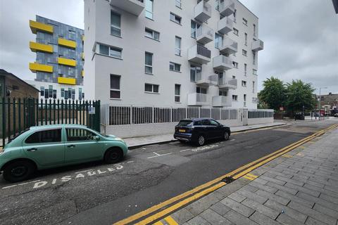 1 bedroom flat to rent, 87 Axe Street, Barking