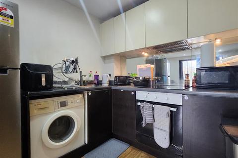1 bedroom flat to rent, 87 Axe Street, Barking
