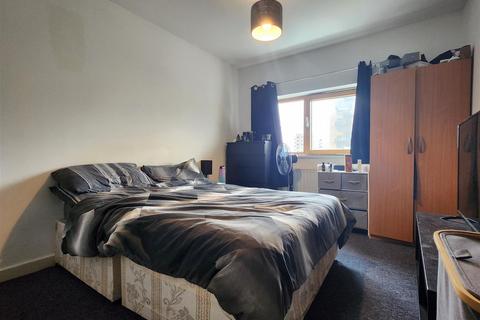 1 bedroom flat to rent, 87 Axe Street, Barking