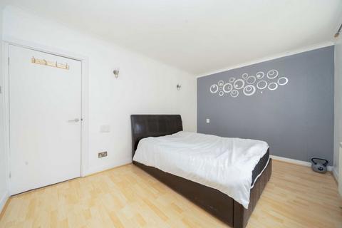 1 bedroom flat for sale, Shoot Up Hill, London NW2