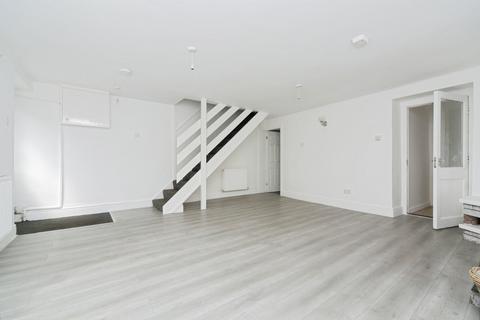 3 bedroom end of terrace house for sale, Park Terrace, Amlwch LL68