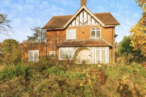 undefined, Elstree  WD6
