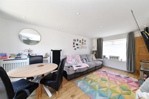55 Elbow Lane, Stevenage, SG2 8LN