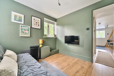 Flat 17, Heatherbank Tower Road, Hindhead, GU26 6SW