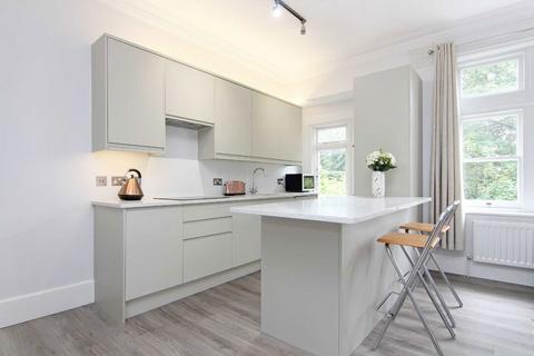 Flat C, 17 Briar Walk, London, SW15 6UD