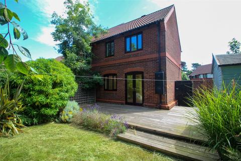 undefined, Pegasus Close, Hamble, Southampton, Hampshire, SO31