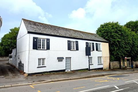 undefined, Grampound