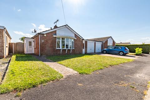 2 bedroom detached bungalow for sale, Oakleigh Heath, Worcester