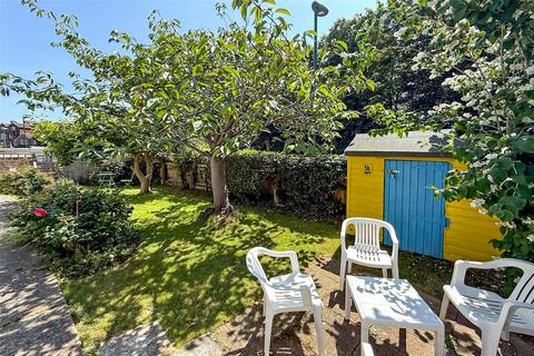 3 bedroom apartment for sale, Granville Road, Littlehampton, West Sussex