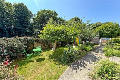 3 bedroom apartment for sale, Granville Road, Littlehampton, West Sussex