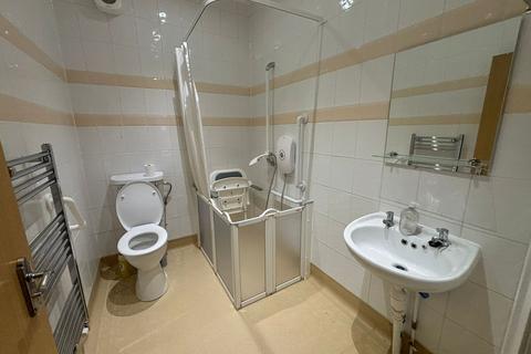 1 bedroom flat for sale, London SE6