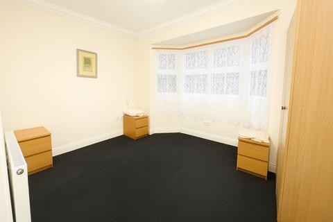 1 bedroom flat for sale, London SE6