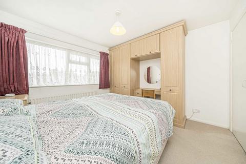 undefined, Saxonbury Avenue, Sunbury-On-Thames TW16