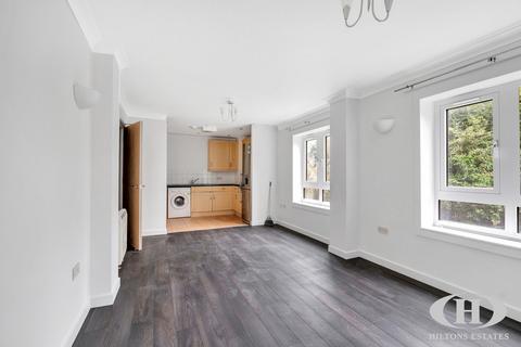 2 bedroom apartment for sale, Buckingham Avenue, Slough