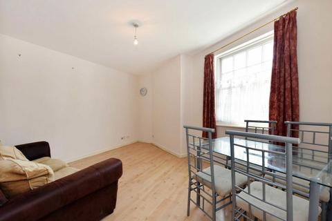 2 bedroom flat for sale, Pickering Close, London E9
