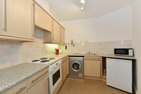 2 bedroom flat for sale, Pickering Close, London E9