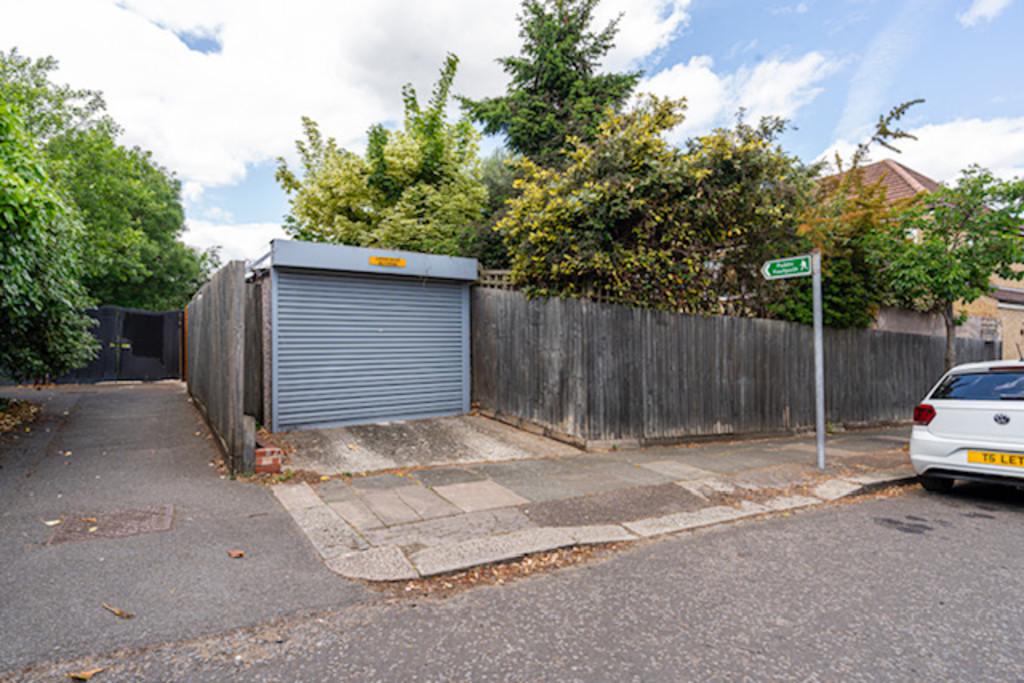 Hastings Road, 2-33