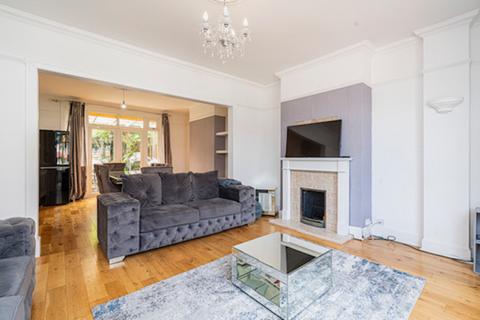 4 bedroom end of terrace house for sale, Hastings Road, Bounds Green N11