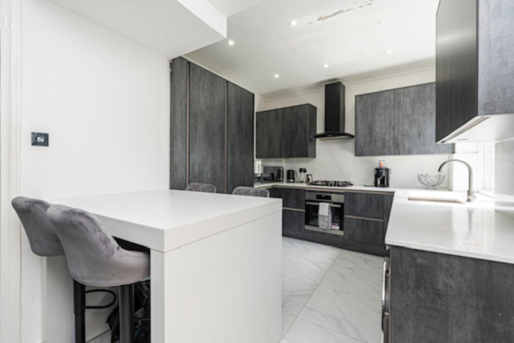 Hastings Road, 2-26