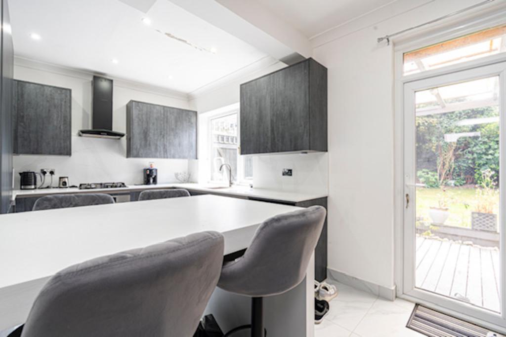 Hastings Road, 2-25