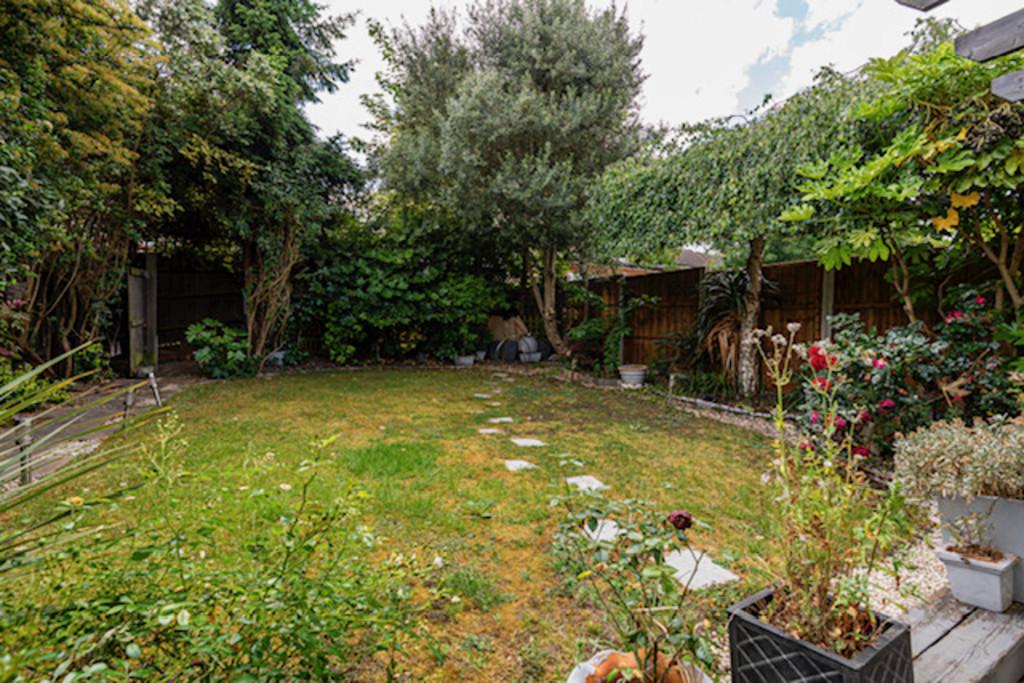 Hastings Road, 2-30