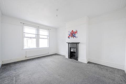 59 Austhorpe Road, Leeds, LS15 8EQ