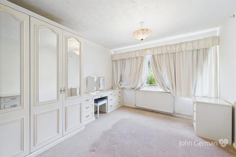 4 Ashtree Close, Little Haywood, Stafford, ST18 0NL