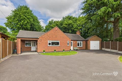 46 Holly Road, Uttoxeter, ST14 7NA