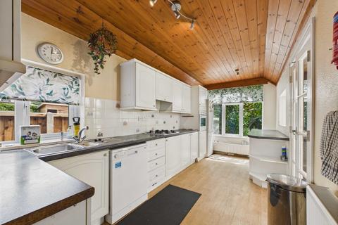 5 bedroom detached house for sale, Tor-o-moor Road, Woodhall Spa LN10