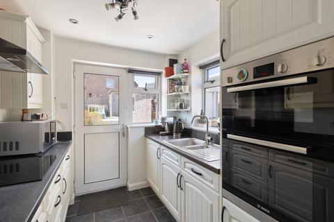 13 Bramley Avenue, Worcester, WR2 6DG