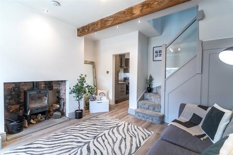 2 bedroom end of terrace house for sale, Baitings Row, Rochdale OL12