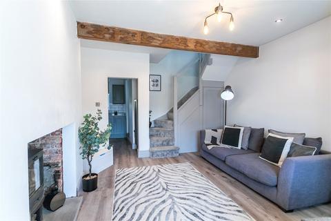 2 bedroom end of terrace house for sale, Baitings Row, Rochdale OL12