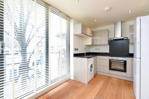 1 bedroom flat to rent, London Road, Kingston Upon Thames, Surrey, KT2