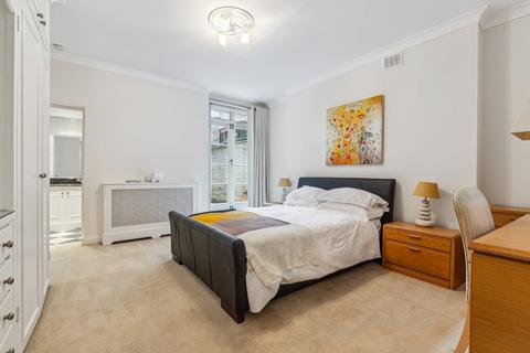 1 bedroom flat for sale, Pont Street, London