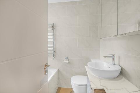 3 bedroom flat for sale, Avenue Road, St John's Wood, London