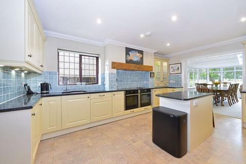 Dower House Bognor Road, Broadbridge Heath, Horsham, RH12 3PS
