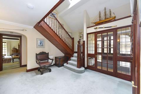 Dower House Bognor Road, Broadbridge Heath, Horsham, RH12 3PS