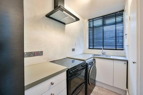 undefined, Dartford Street, Elephant and Castle, London, SE17