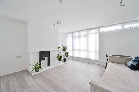 undefined, Dartford Street, Elephant and Castle, London, SE17