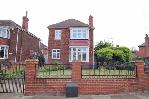 CLEE CRESCENT, OLD CLEE
